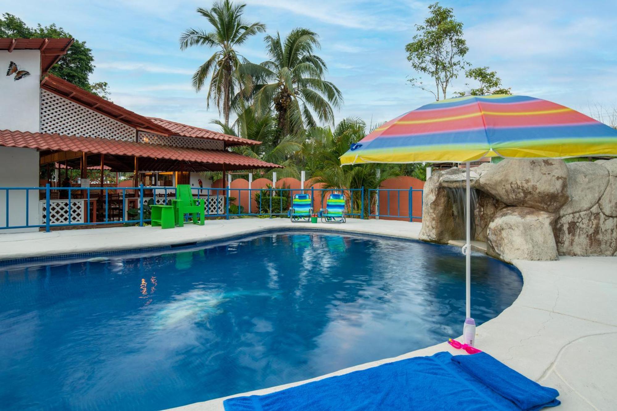 Casa Blanca Beachfront House With Shared Pool Access Pangea Lodge Manzanillo  Exterior photo