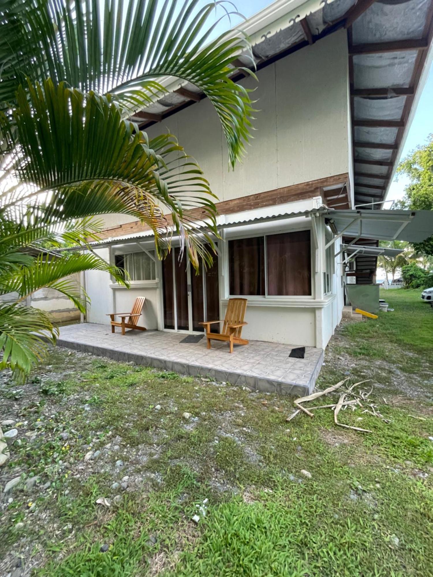 Casa Blanca Beachfront House With Shared Pool Access Pangea Lodge Manzanillo  Exterior photo